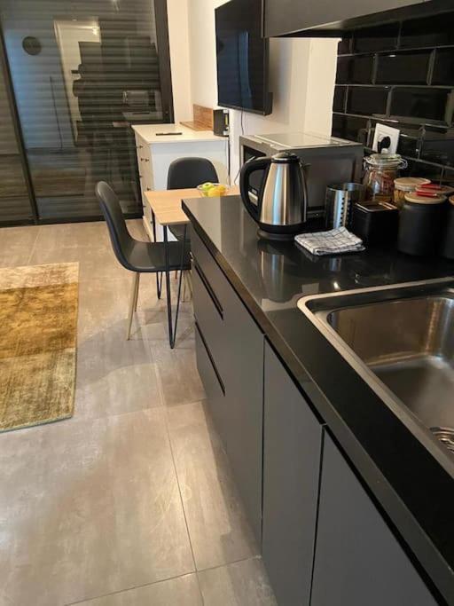 Lovely Flat In Tel Aviv 32 Apartment ภายนอก รูปภาพ